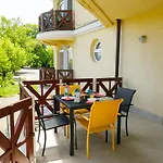 Charlie By Interhome Apartamento Balatonlelle