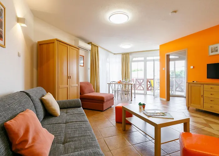 Charlie By Interhome * バラトンレッレ