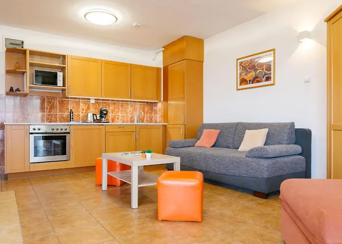 Charlie By Interhome Apartment